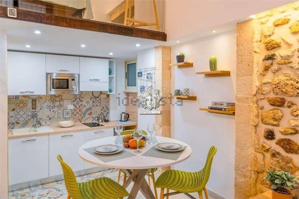 appartamento in vendita a Siracusa in zona Isola / Plemmirio