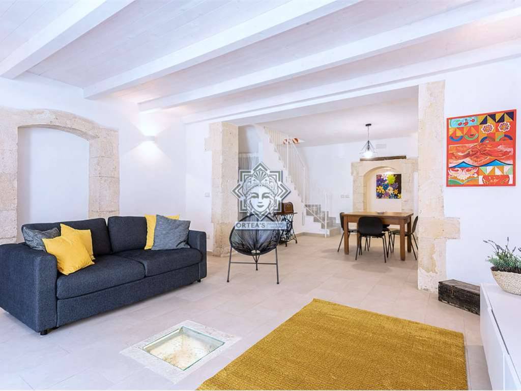 appartamento in vendita a Siracusa in zona Isola Ortigia