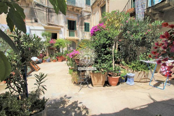 appartamento in vendita a Siracusa in zona Isola Ortigia