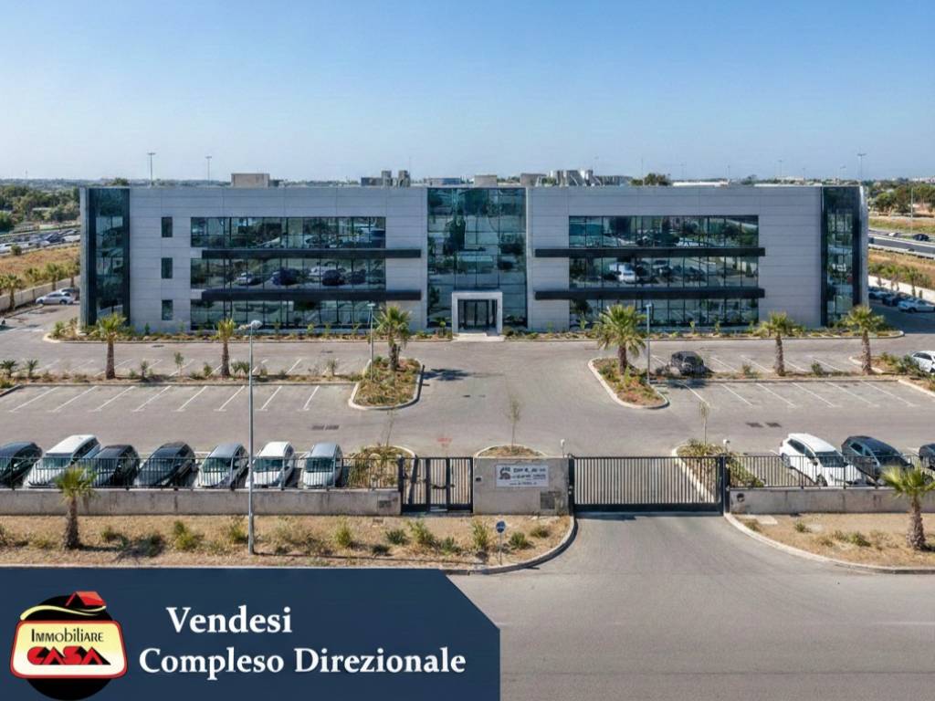 ufficio in vendita a Siracusa in zona Targia