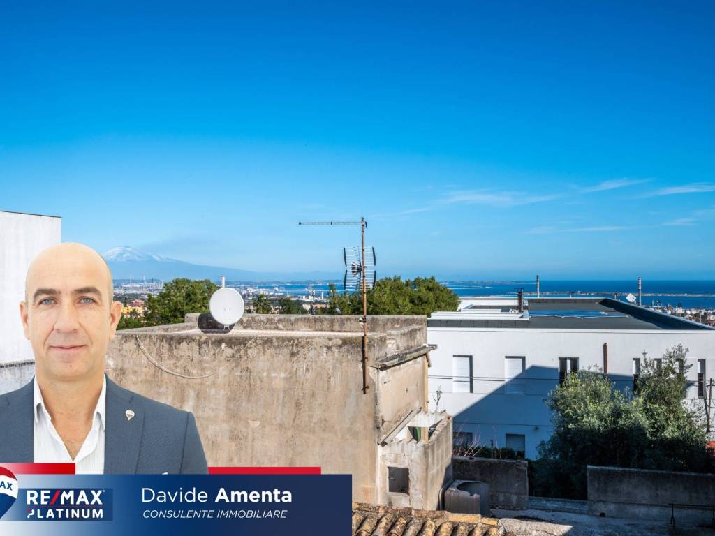 casa indipendente in vendita a Siracusa in zona Belvedere