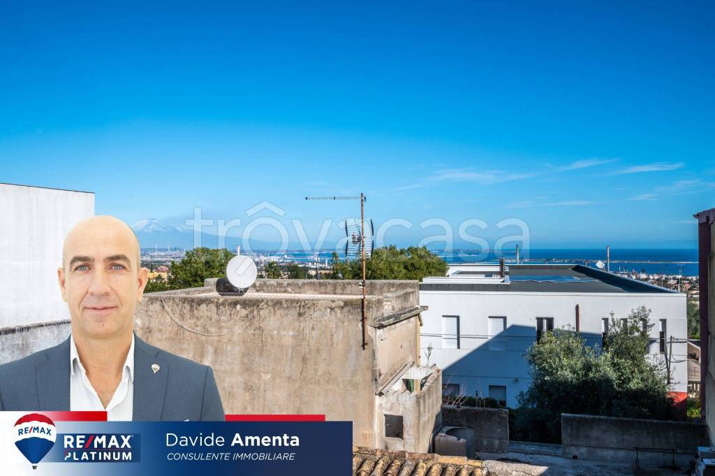 casa indipendente in vendita a Siracusa in zona Belvedere