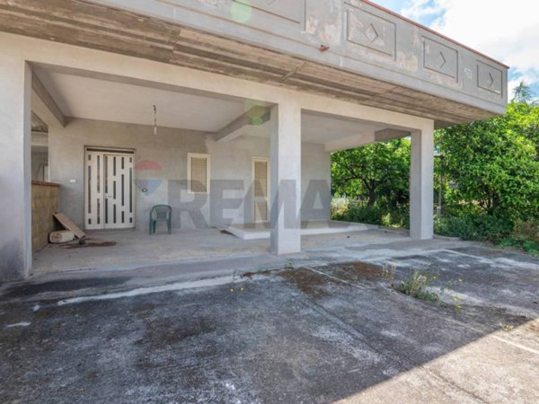 casa indipendente in vendita a Siracusa in zona Isola / Plemmirio