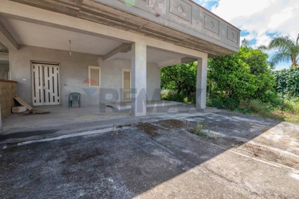 casa indipendente in vendita a Siracusa in zona Isola / Plemmirio