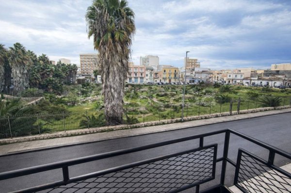 appartamento in vendita a Siracusa in zona Centro Città
