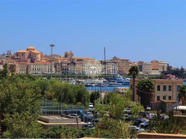appartamento in vendita a Siracusa in zona Isola Ortigia
