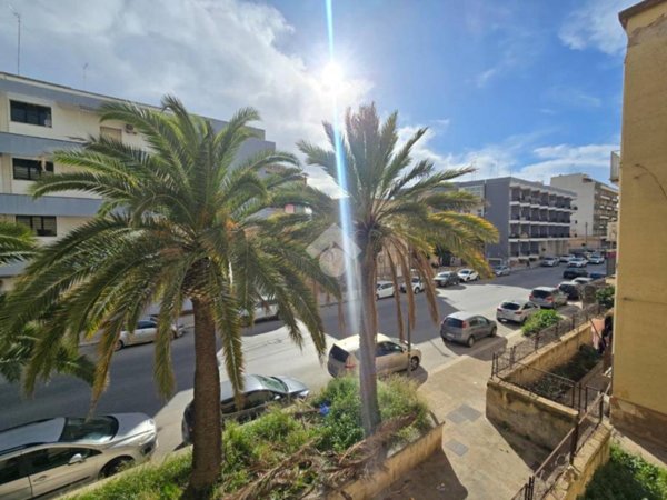 appartamento in vendita a Siracusa in zona Grottasanta