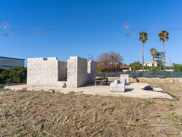 terreno edificabile in vendita a Siracusa in zona Isola / Plemmirio