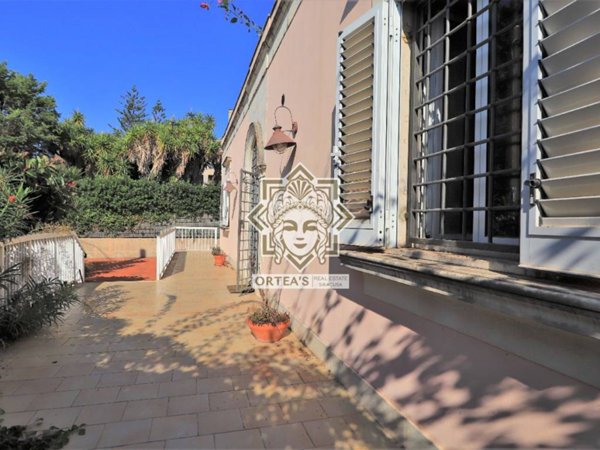 casa indipendente in vendita a Siracusa in zona Centro Città
