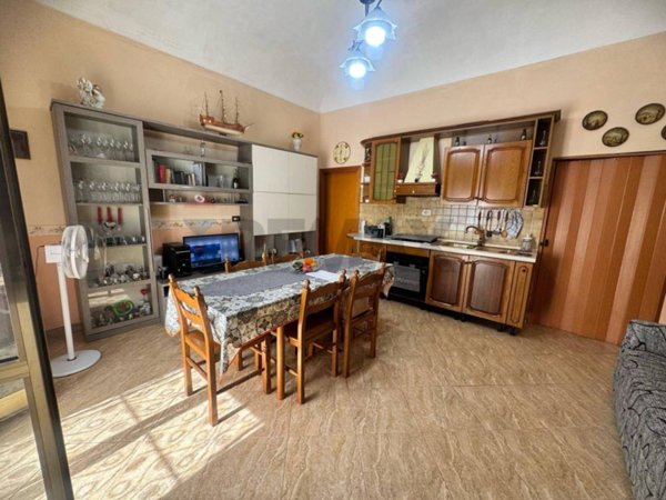 casa indipendente in vendita a Siracusa in zona Borgata