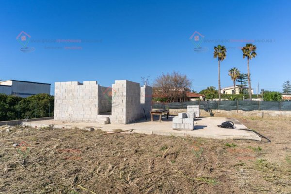 terreno edificabile in vendita a Siracusa in zona Isola / Plemmirio