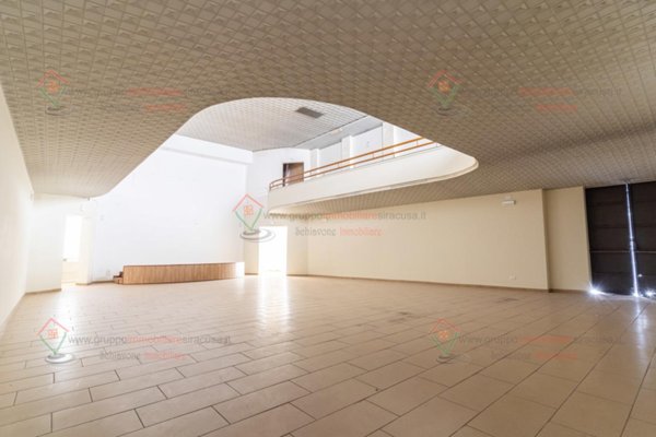 negozio in vendita a Siracusa in zona Centro Città