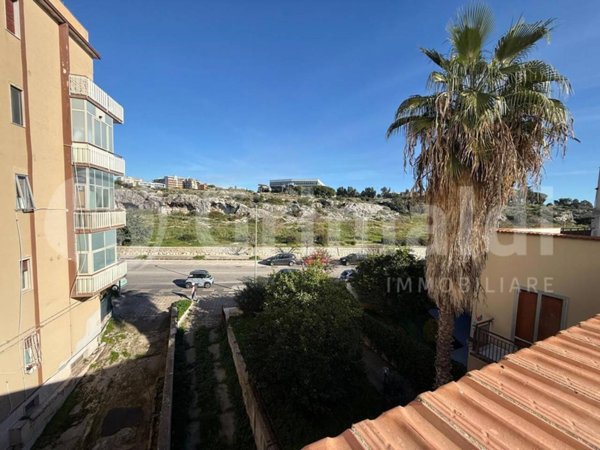 appartamento in vendita a Siracusa in zona Borgata