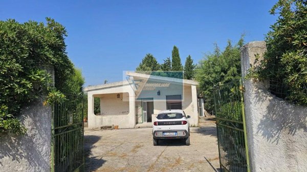 casa indipendente in vendita a Siracusa in zona Borgata