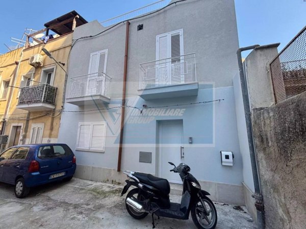 casa indipendente in vendita a Siracusa in zona Centro Città