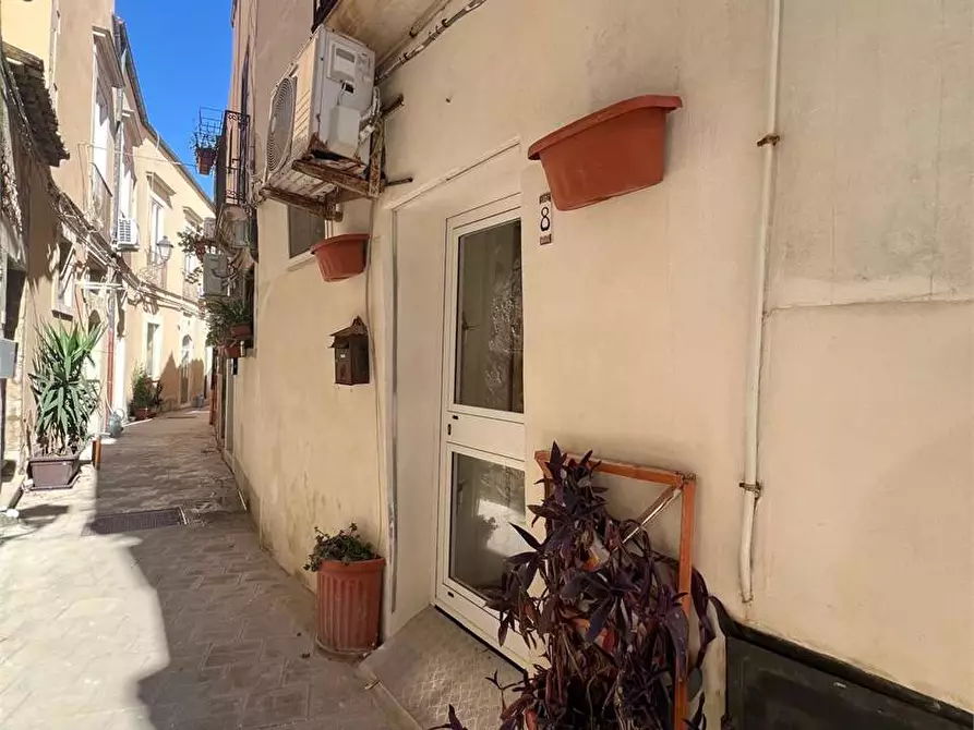 casa indipendente in vendita a Siracusa in zona Isola Ortigia