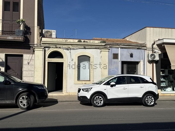 locale commerciale in vendita a Siracusa in zona Cassibile
