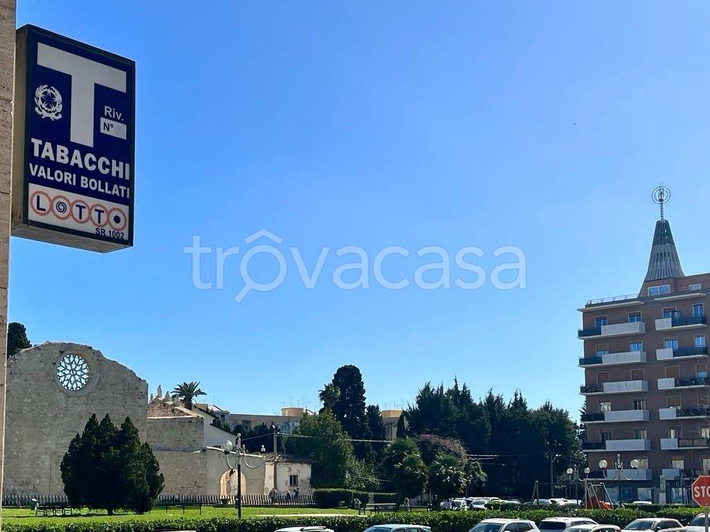 negozio in vendita a Siracusa in zona Centro Città