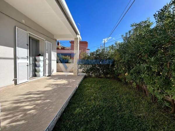casa indipendente in vendita a Siracusa in zona Scala Greca