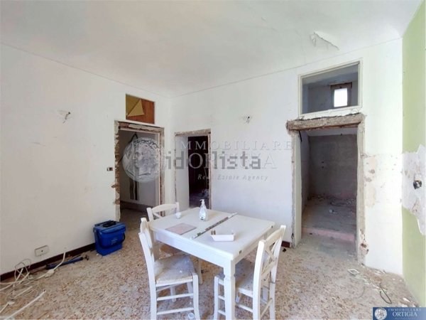 appartamento in vendita a Siracusa in zona Isola / Plemmirio