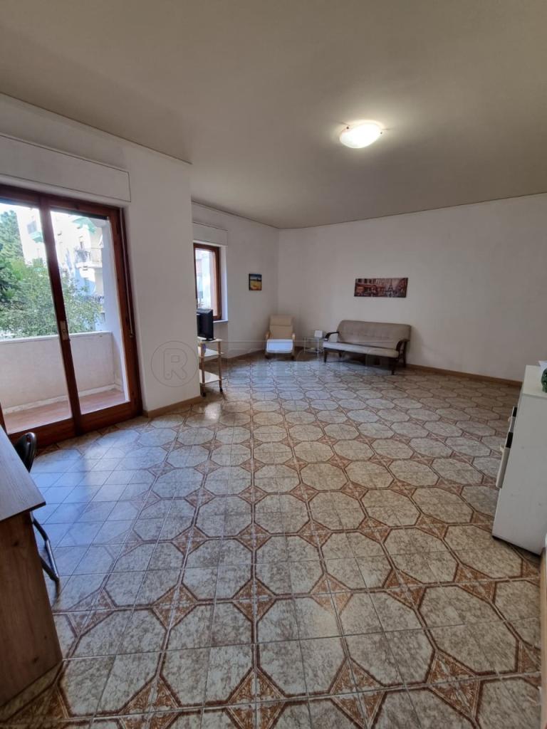 esavano in vendita a Siracusa in zona Centro Città