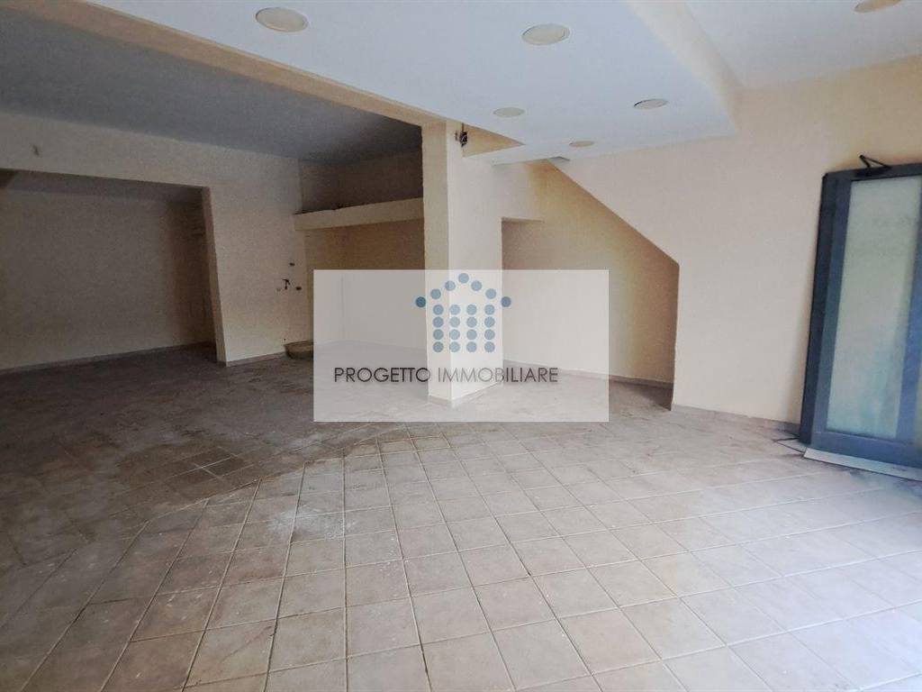 negozio in vendita a Siracusa