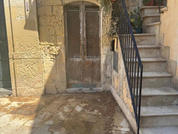 appartamento in vendita a Siracusa in zona Isola Ortigia