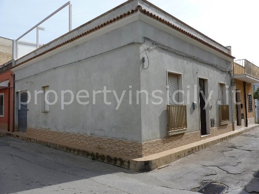 casa indipendente in vendita a Siracusa in zona Cassibile