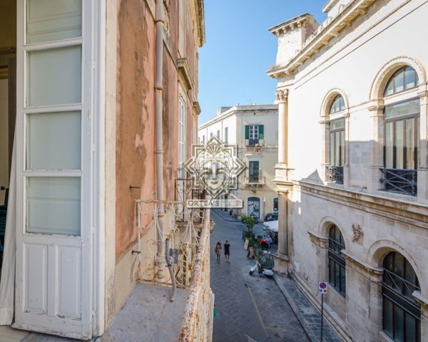 appartamento in vendita a Siracusa in zona Centro Città