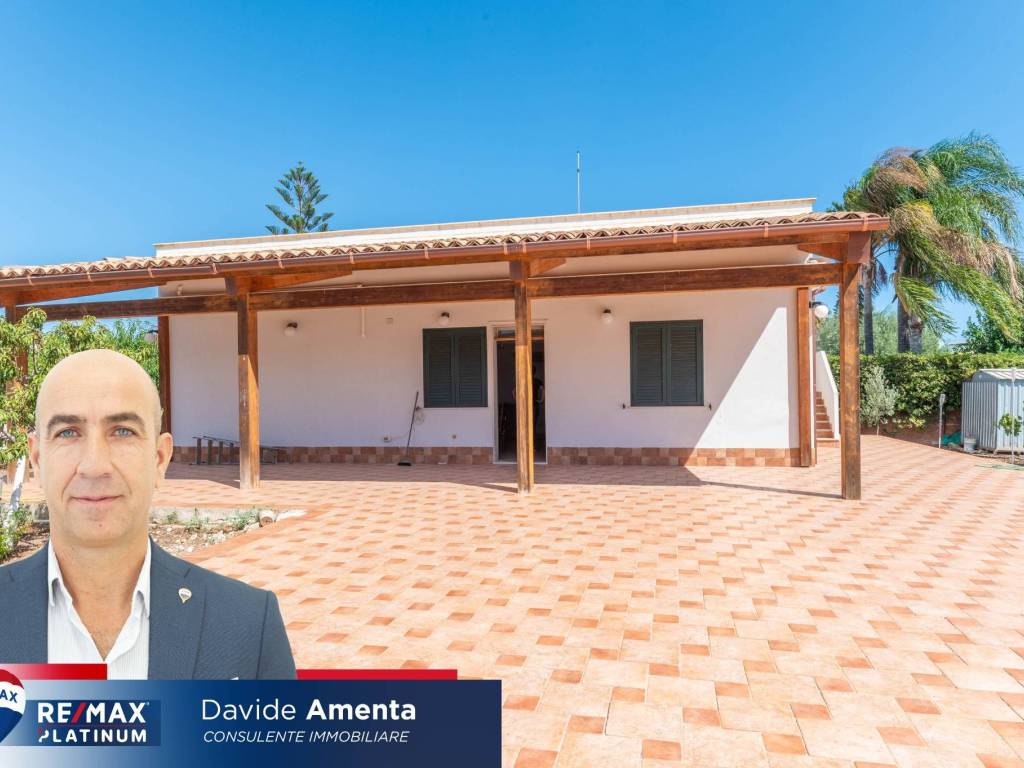 casa indipendente in vendita a Siracusa in zona Isola / Plemmirio