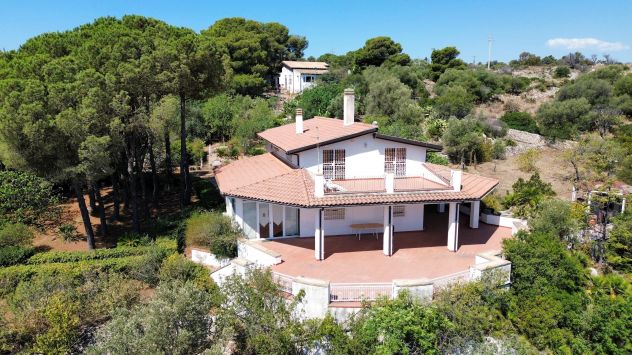 casa indipendente in vendita a Siracusa in zona Centro Città