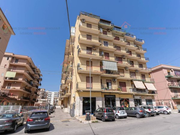 appartamento in vendita a Siracusa in zona Grottasanta