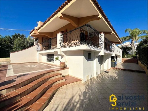 casa indipendente in vendita a Siracusa in zona Centro Città