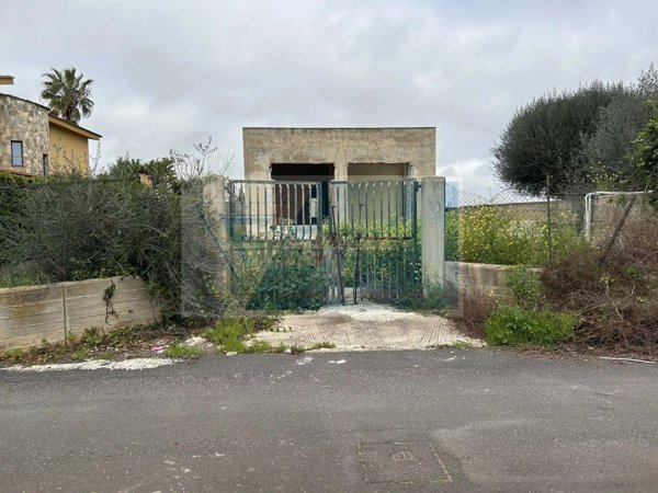 casa indipendente in vendita a Siracusa in zona Centro Città