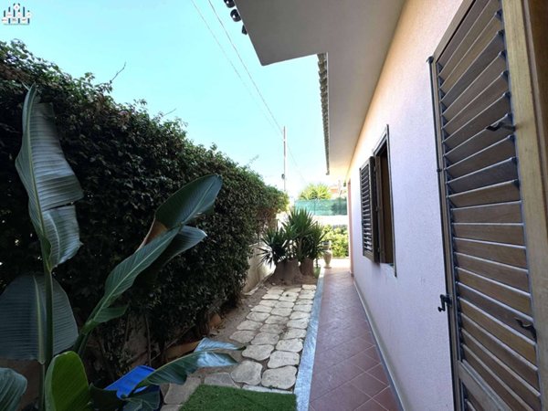casa indipendente in vendita a Siracusa in zona Scala Greca