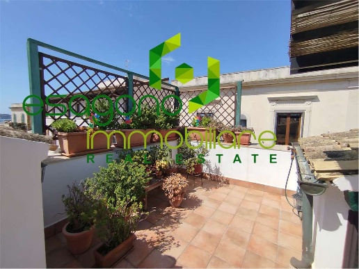 appartamento in vendita a Siracusa in zona Isola Ortigia