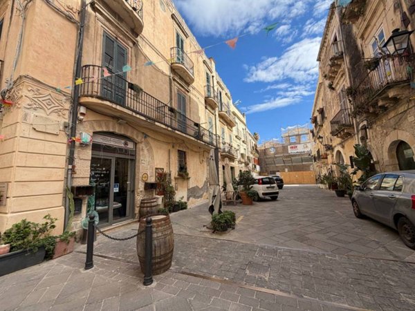 appartamento in vendita a Siracusa in zona Isola Ortigia