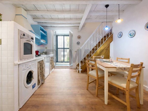 casa indipendente in vendita a Siracusa in zona Isola Ortigia