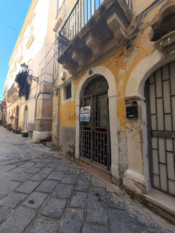 appartamento in vendita a Siracusa in zona Isola Ortigia