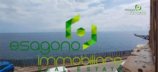 appartamento in vendita a Siracusa in zona Isola Ortigia