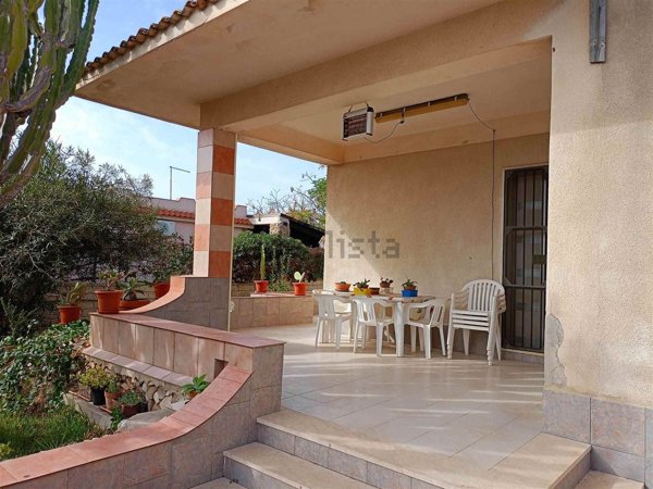 casa indipendente in vendita a Siracusa in zona Isola / Plemmirio