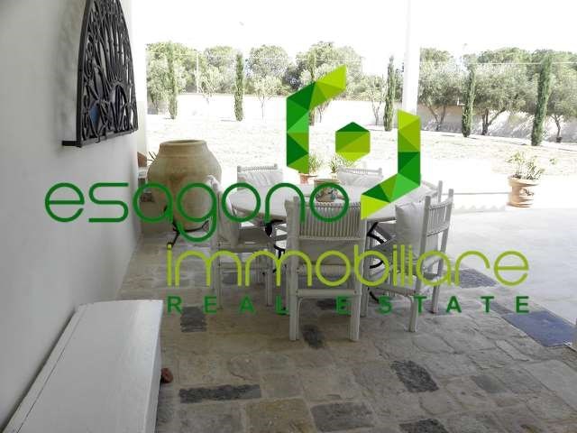casa indipendente in vendita a Siracusa in zona Fontane Bianche