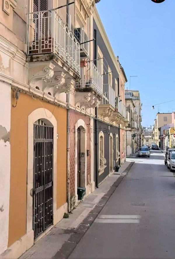 appartamento in vendita a Siracusa in zona Borgata