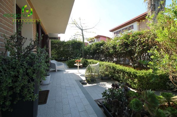 casa indipendente in vendita a Siracusa in zona Epipoli