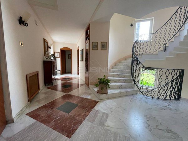 casa indipendente in vendita a Siracusa in zona Belvedere
