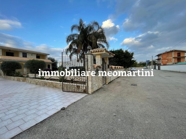 casa indipendente in vendita a Siracusa in zona Epipoli