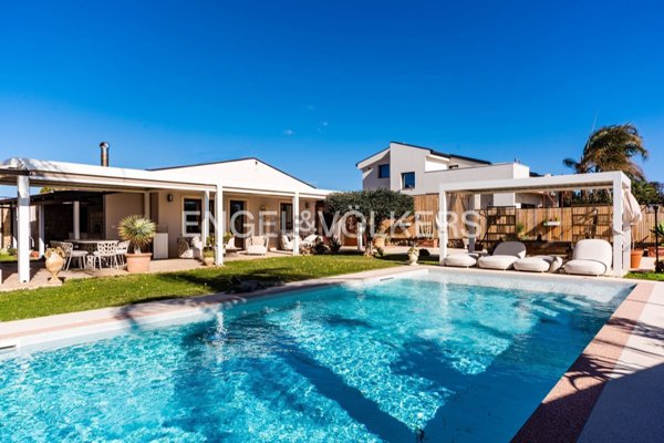 casa indipendente in vendita a Siracusa in zona Isola / Plemmirio