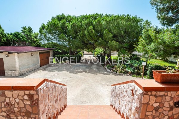 casa indipendente in vendita a Siracusa in zona Isola / Plemmirio