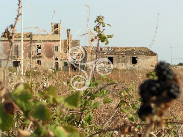 casa indipendente in vendita a Siracusa in zona Isola / Plemmirio