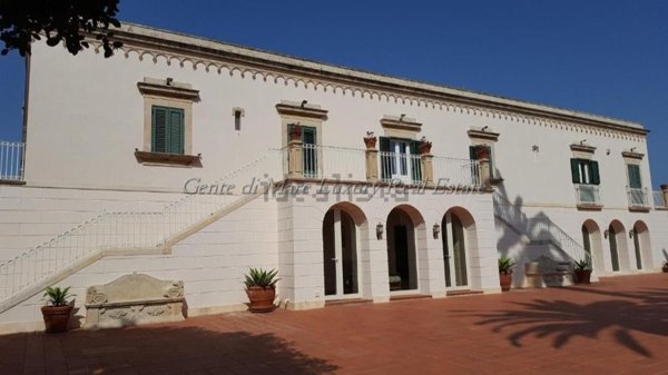 casa indipendente in vendita a Siracusa in zona Isola / Plemmirio